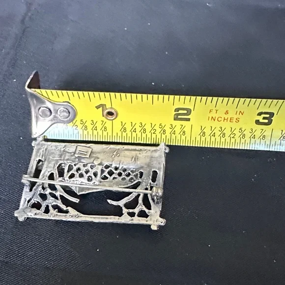 Vintage Michelle Sterling Silver Lion & Lioness Jungle Scene Brooch 9.0g - Picture 7 of 7